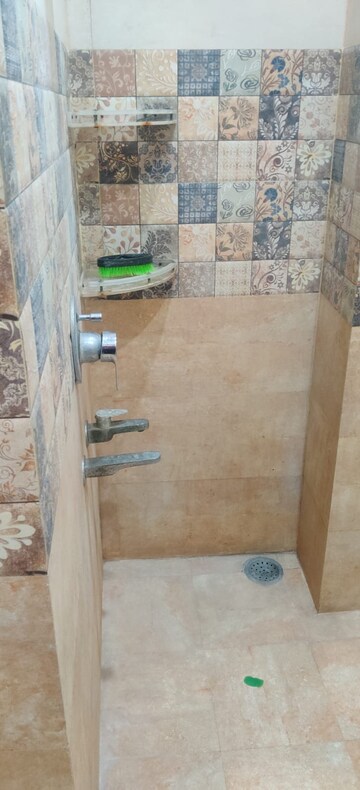 Furnished Amenities in 3 BHK Independent House at RWA Apartments Sector 30, Sector 30 – for Rent