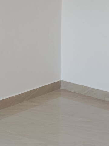 Room in 2.5 BHK Apartment at BPTP Spacio, Sector 37d – for Rent