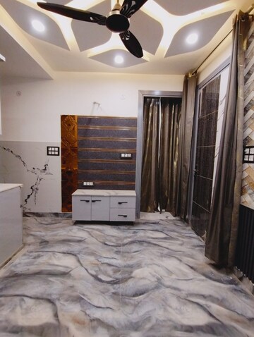 Bedroom in 2.5 BHK Apartment at BPTP Spacio, Sector 37d – for Rent