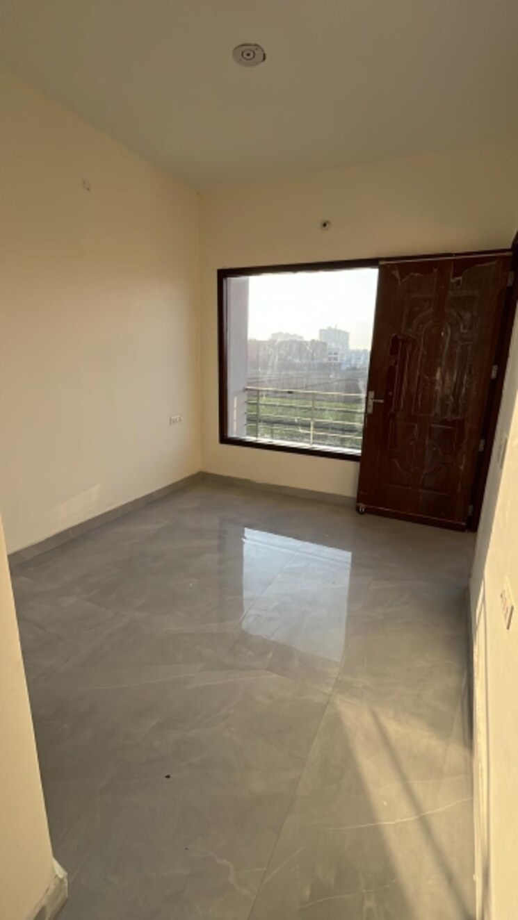 Room, sbp-gateway-of-dreams 1 Bedroom 700 Sq.Ft. Builder Floor In Dhakoli Village Zirakpur 7876036