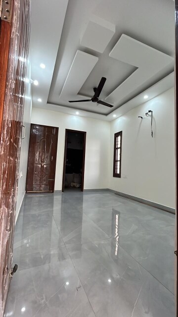 Building Lobby in 1 BHK Builder Floor at SBP Gateway Of Dreams, Dhakoli Village – for Sale