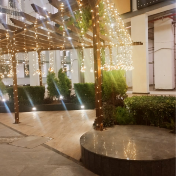  Showroom – Exterior View View at International Airport Road - for Sale