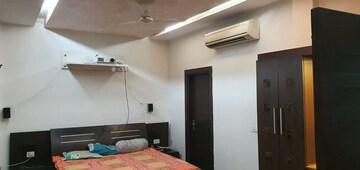 Furnished Amenities in 5 BHK Builder Floor at Craft Destination 43, Sector 43 – for Rent