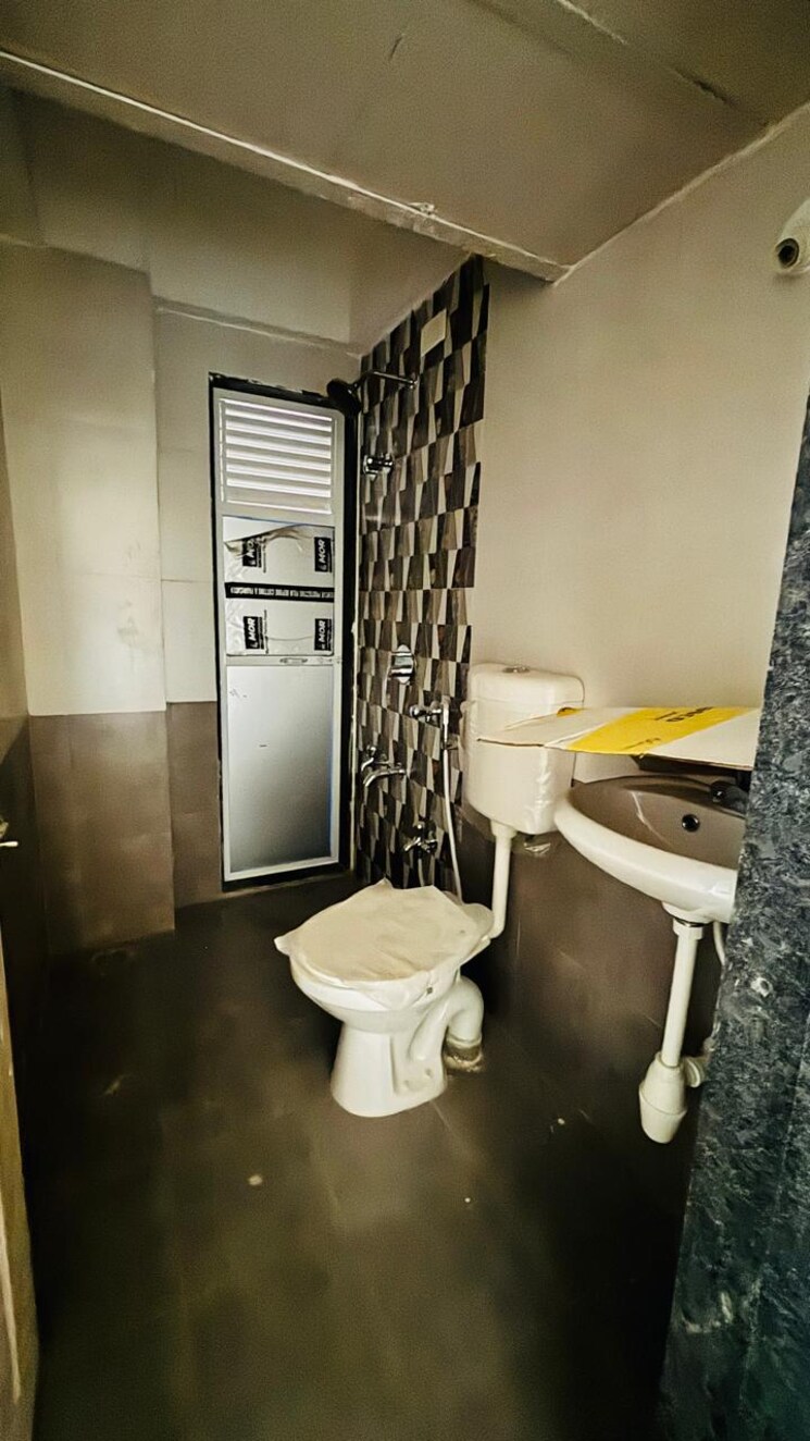Bathroom, rutu-complex 1 Bedroom 680 Sq.Ft. Apartment In Kalyan West Thane 7876311