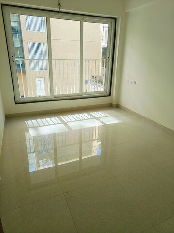 Room in 3 BHK Apartment at Bajaj Shubhada, Vile Parle East – for Rent