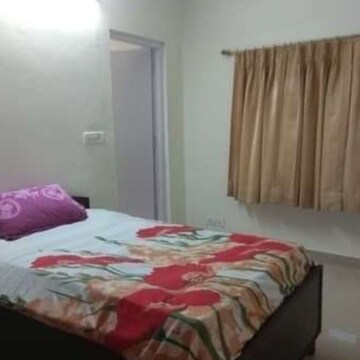 Bedroom in 3 BHK Builder Floor at Pitampura – for Rent
