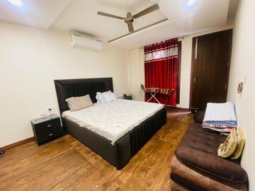 Bedroom in 3.5 BHK Builder Floor at Sector 8 – for Rent