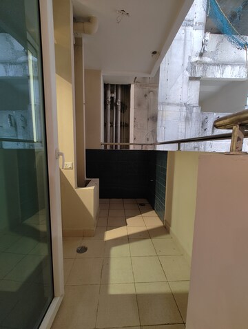 Kitchen in 4 BHK Apartment at Vrinda Heritage Skyward, Sector 1 Greater Noida – for Sale