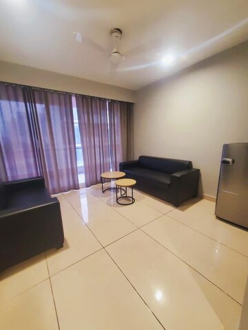 Living Room in 1 BHK Builder Floor at DLF City Phase V, Dlf Phase V – for Rent