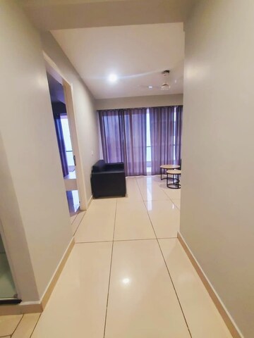 Building Lobby in 1 BHK Builder Floor at DLF City Phase V, Dlf Phase V – for Rent
