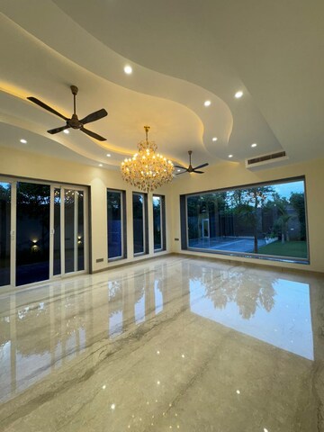 Master Bedroom in 5 BHK Villa at Dera Mandi – for Sale
