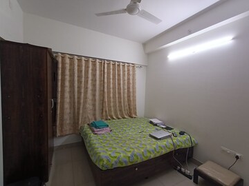 Master Bedroom in 2 BHK Apartment at Amanora Neo Towers, Hadapsar – for Rent