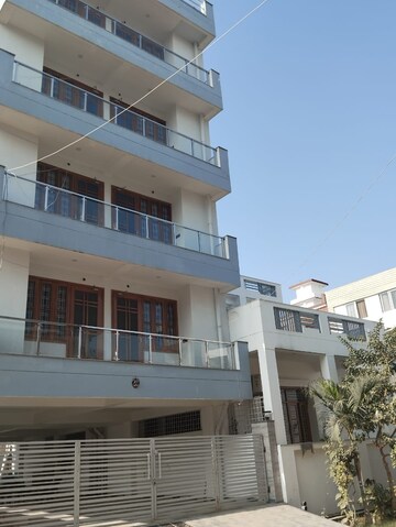 3 BHK Builder Floor For Sale in Gms Road