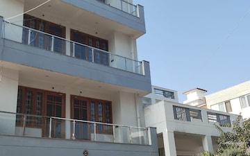 3 BHK Builder Floor For Sale in Gms Road