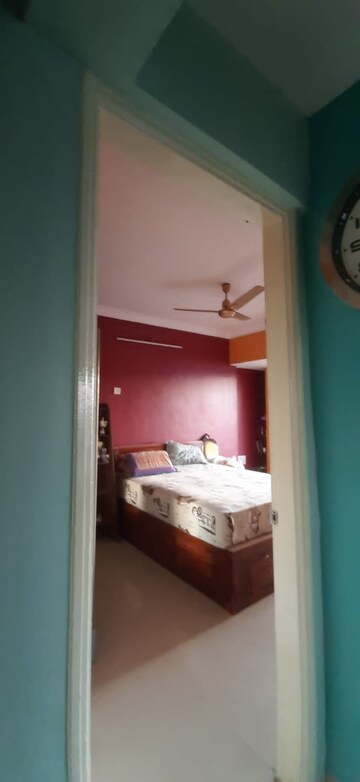 Room in 2 BHK Apartment at Paradise Sai World Empire, Kharghar – for Rent