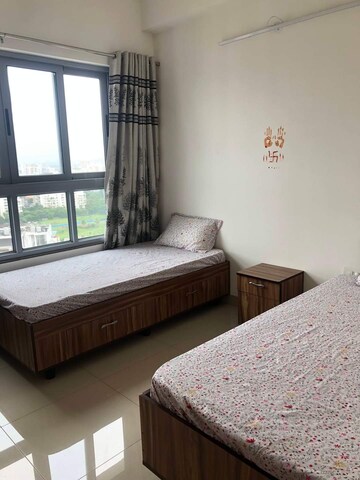 Master Bedroom in 2 BHK Apartment at Amanora Neo Towers, Hadapsar – for Rent