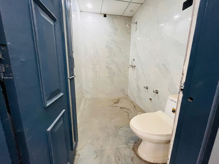 Bathroom, onyx-apartment 4 Bedroom 2250 Sq.Ft. Builder Floor In Shakti Khand Iii Ghaziabad 7877051