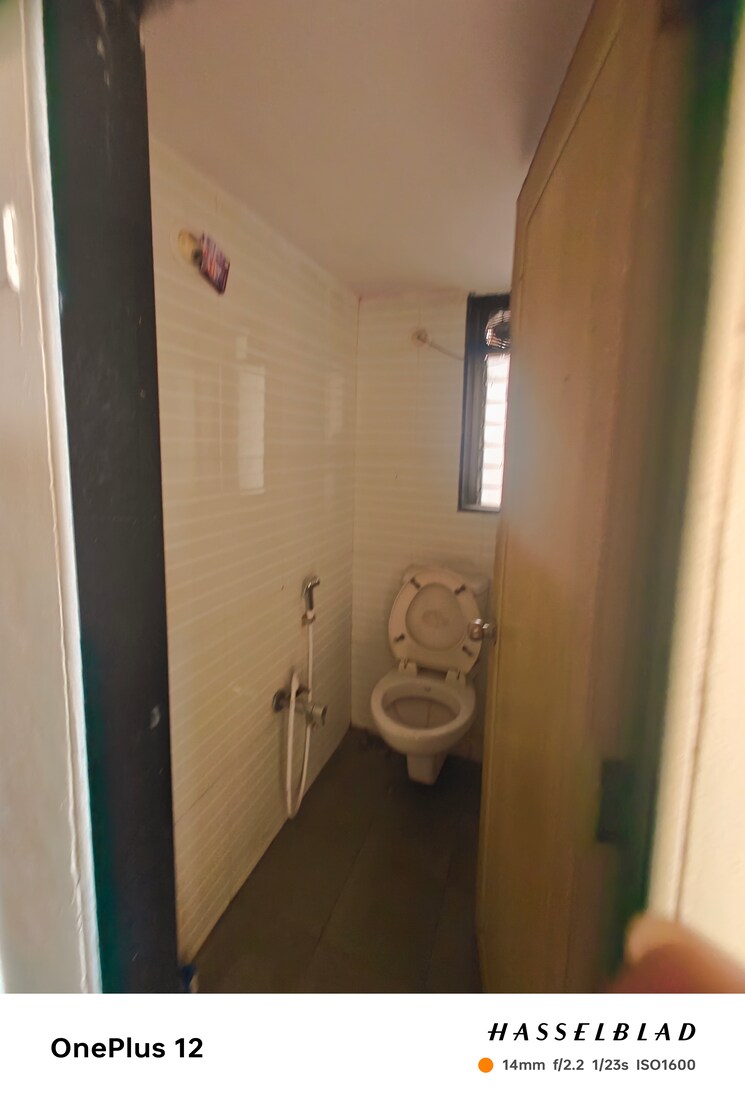 Bathroom, haware-estate 1 Bedroom 619 Sq.Ft. Apartment In Kasarvadavali Thane 7877003