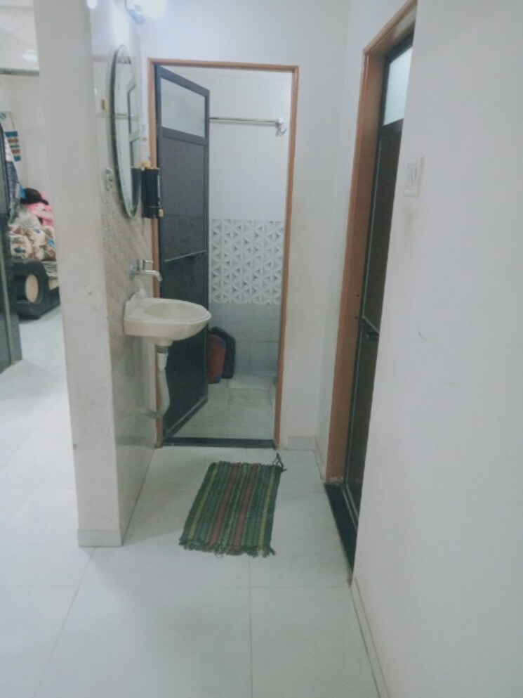 Bathroom, jail road 2 Bedroom 1050 Sq.Ft. Apartment In Jail Road Nashik 7877058
