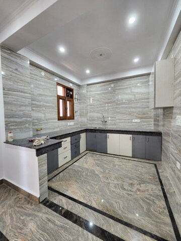 3 BHK Builder Floor For Rent in Chattarpur