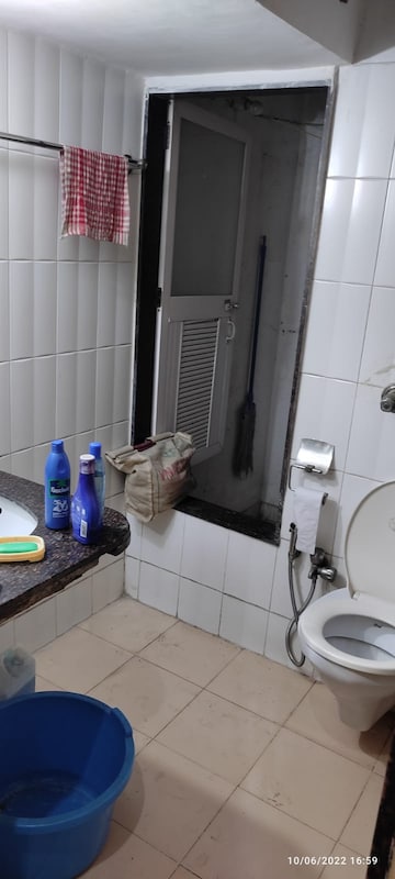 Bathroom in 3 BHK Apartment at Dosti Acres Aster, Wadala East – for Sale