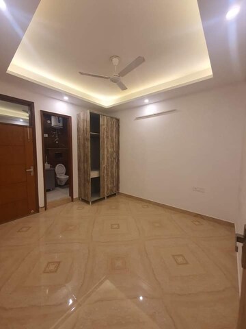 2 BHK Builder Floor For Rent in Freedom Fighters Enclave Delhi  7877029