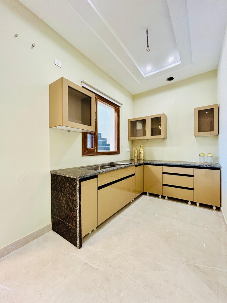 Kitchen, sunny enclave 3 Bedroom 125 Sq.Yd. Villa In Sunny Enclave Mohali 7877123