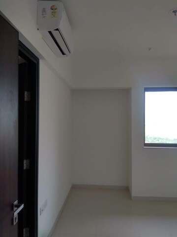 Room in 3 BHK Apartment at Lodha Splendora, Ghodbunder Road – for Sale