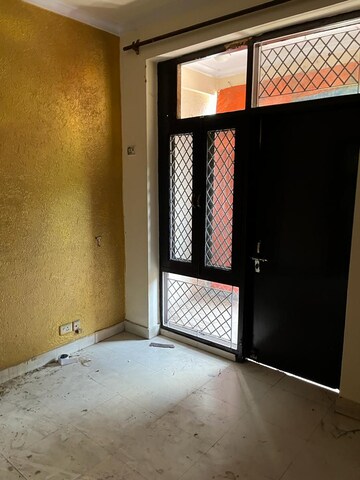 2 BHK Apartment For Rent in HRC Professional, Indrapuram