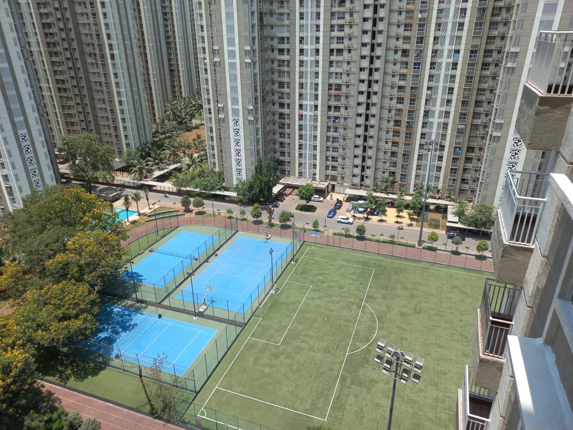 2 BHK + Extra Room Apartment For Sale in Lodha Amara