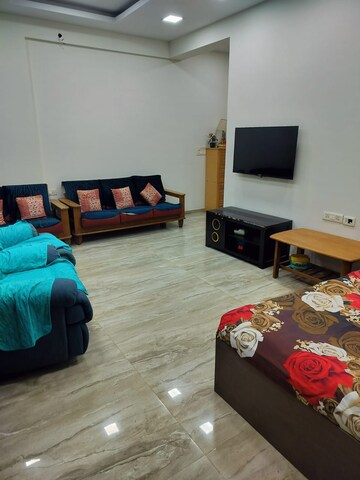 Master Bedroom in 2 BHK Apartment at Nahar Amrit Shakti Yvonne, Chandivali – for Rent