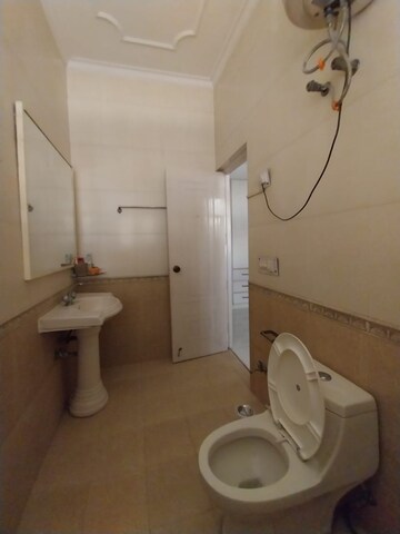 Bathroom in 4 BHK Builder Floor at Ansal Plaza Sector-23, Sector 23 – for Sale