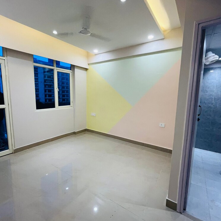 Room, suncity-avenue-76 2 Bedroom 735 Sq.Ft. Apartment In Sector 76 Gurgaon 7877365