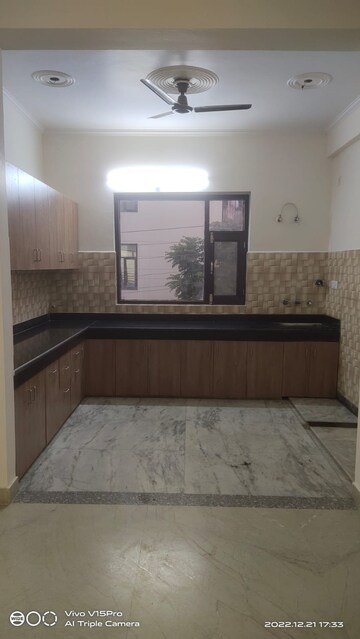 Kitchen in 6 BHK Independent House at Eldeco Ananda, Sector 48 – for Sale