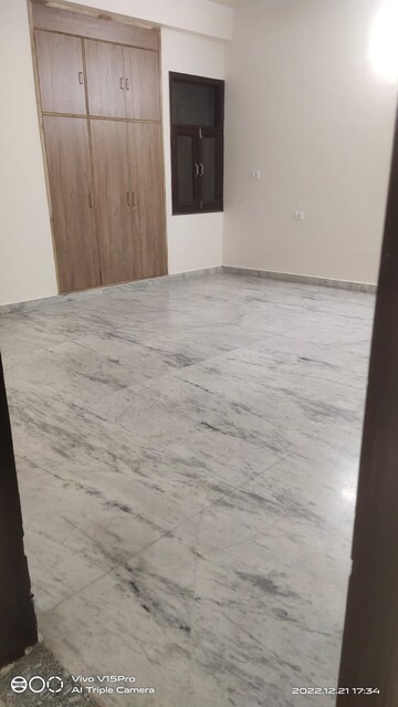 Room in 6 BHK Independent House at Eldeco Ananda, Sector 48 – for Sale