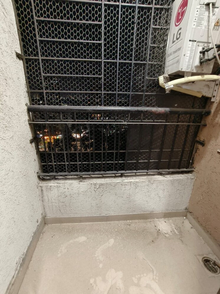 Balcony, sanghvi-valley 2 Bedroom 1000 Sq.Ft. Apartment In Kalwa Thane 7877417