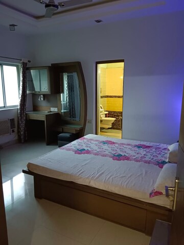 Bedroom in 3 BHK Builder Floor at New Alipore – for Rent