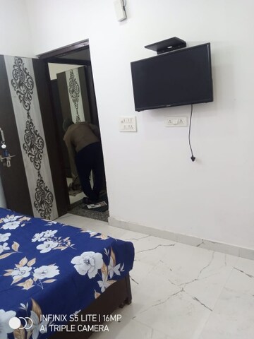 1 RK Builder Floor For Rent in Vipul Square Sushant Lok I Gurgaon  7877481