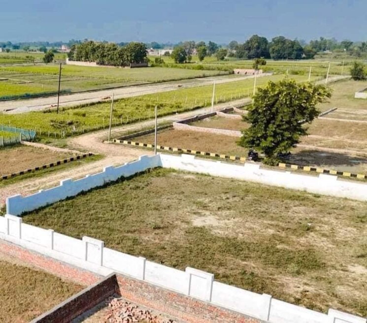 Garden, sector 16b greater noida  134 Sq.Yd. Plot In Sector 16b Greater Noida Greater Noida 7877470