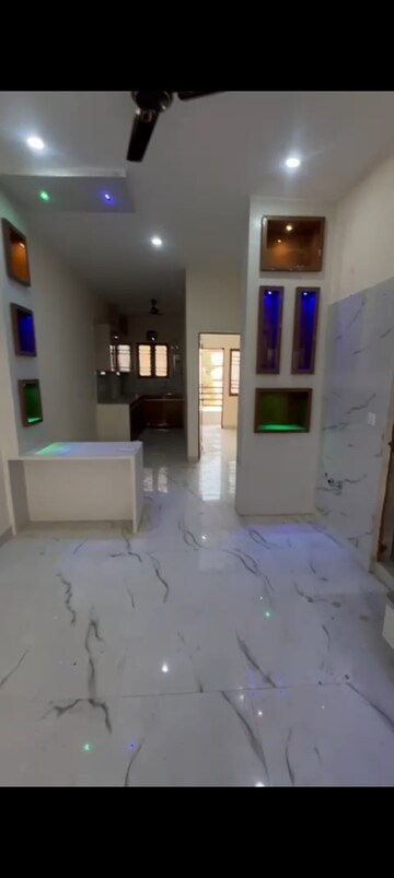 Bathroom in 1 BHK Builder Floor at Ardee City, Sector 52 – for Rent