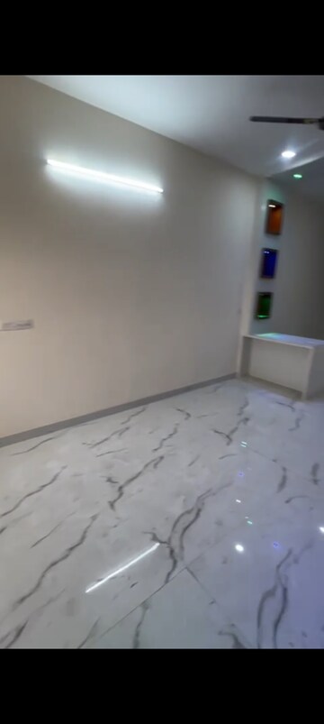 Room in 1 BHK Builder Floor at Ardee City, Sector 52 – for Rent
