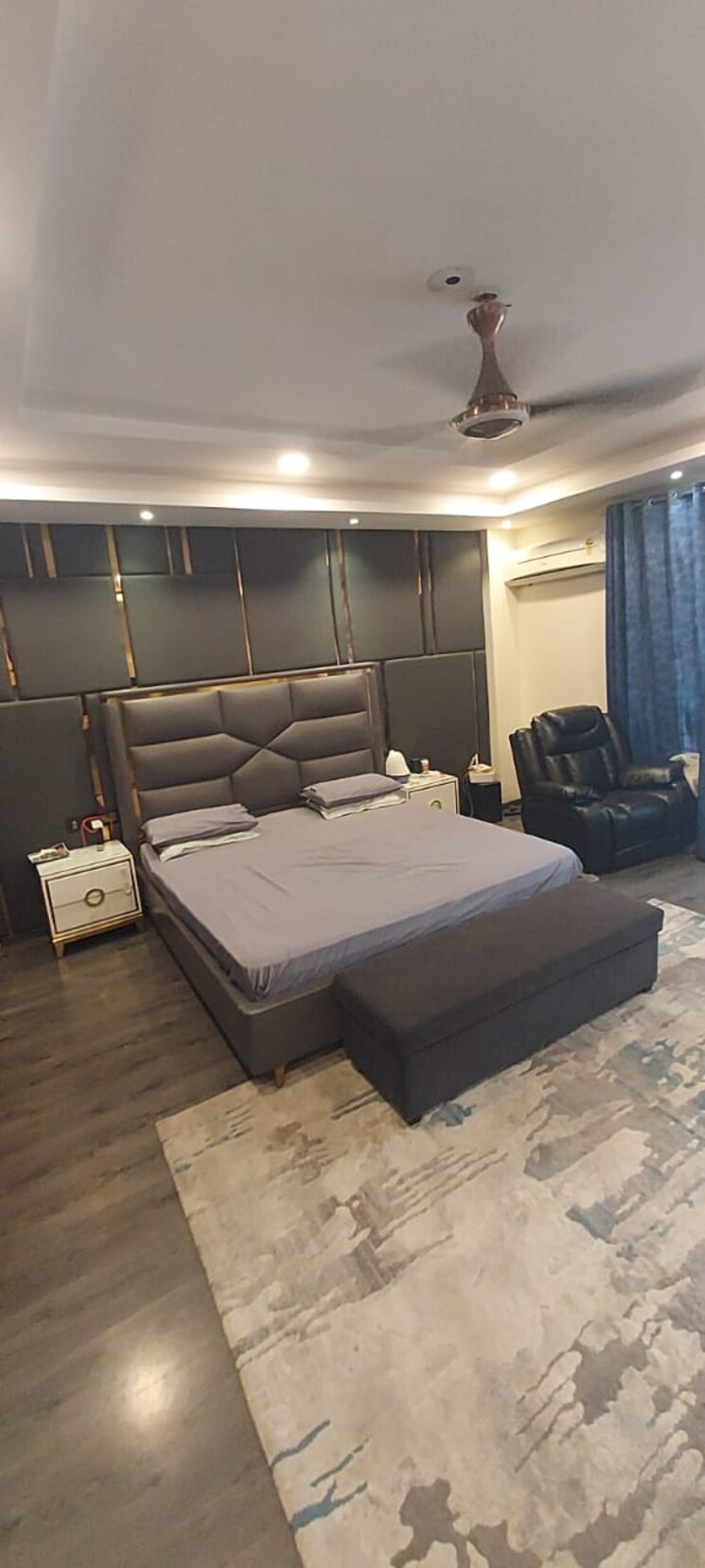 Master Bedroom, palam-vihar-residents-association 4 Bedroom 520 Sq.Yd. Builder Floor In Palam Vihar Gurgaon 7877548