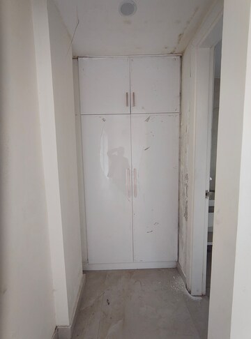 Master Bedroom in 4 BHK Apartment at Rajpur Road – for Sale