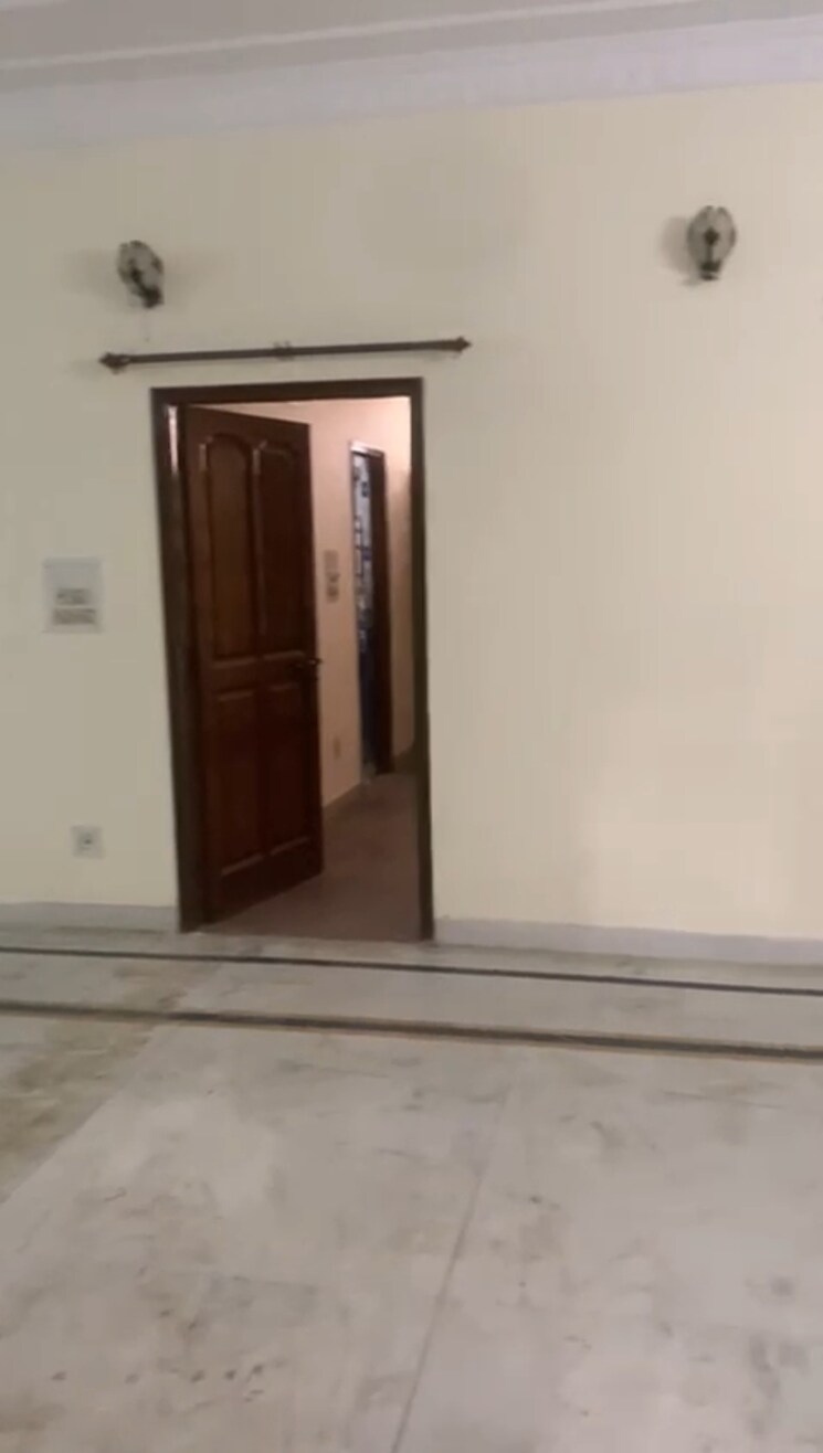 Room, kriti-cghs 3.5 Bedroom 2400 Sq.Ft. Independent House In Sector 21c Faridabad 7877639