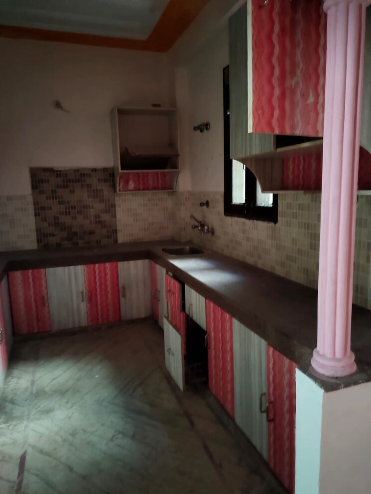 Kitchen, ansal-plaza-sector-23 3 Bedroom 228 Sq.Yd. Builder Floor In Sector 23 Gurgaon 7877715