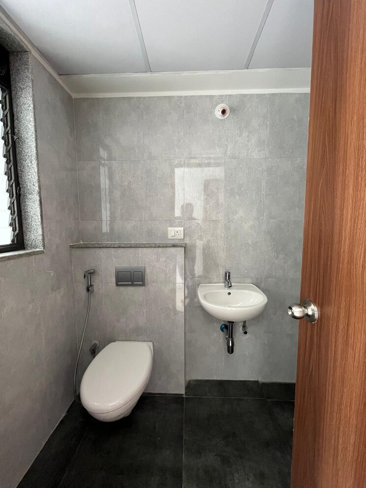 Attached Bathroom, lodha-palava-city 2 Bedroom 743 Sq.Ft. Apartment In Dombivli East Thane 7877726