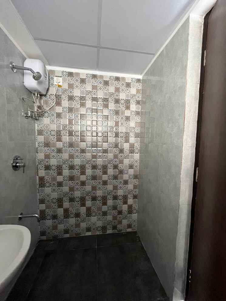 Bathroom, lodha-palava-city 2 Bedroom 743 Sq.Ft. Apartment In Dombivli East Thane 7877726