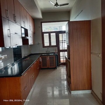 Kitchen in 3 BHK Apartment at Manmeet Housing Society, Sector 51 – for Rent
