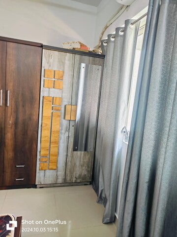 Room in 2.5 BHK Independent House at Sector 82 – for Rent