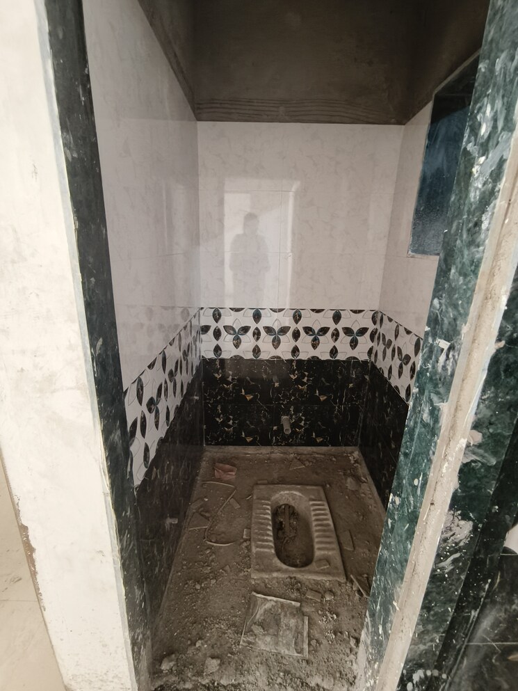 Bathroom, riddhi-siddhi-complex-kalher 1 Bedroom 540 Sq.Ft. Apartment In Kalher Thane 7877736